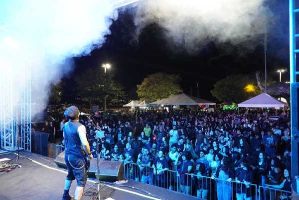 Uma noite para entrar na história: 11º Dia do Rock reúne milhares de fãs em Lucas do Rio Verde